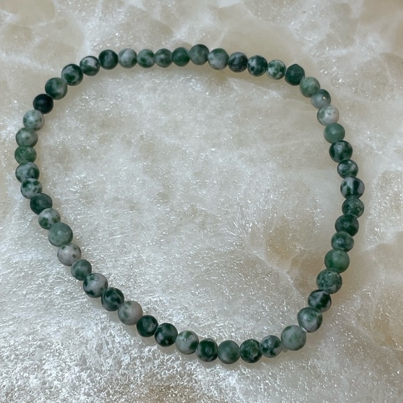 Tree Agate Gemstone Beaded stretch Bracelet - Picture 2 of 4